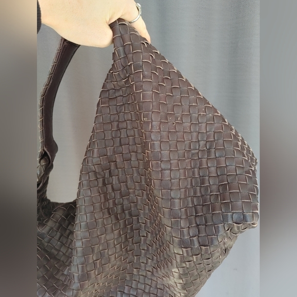 Bottega Veneta Sloan Bag - Picture 9 of 10